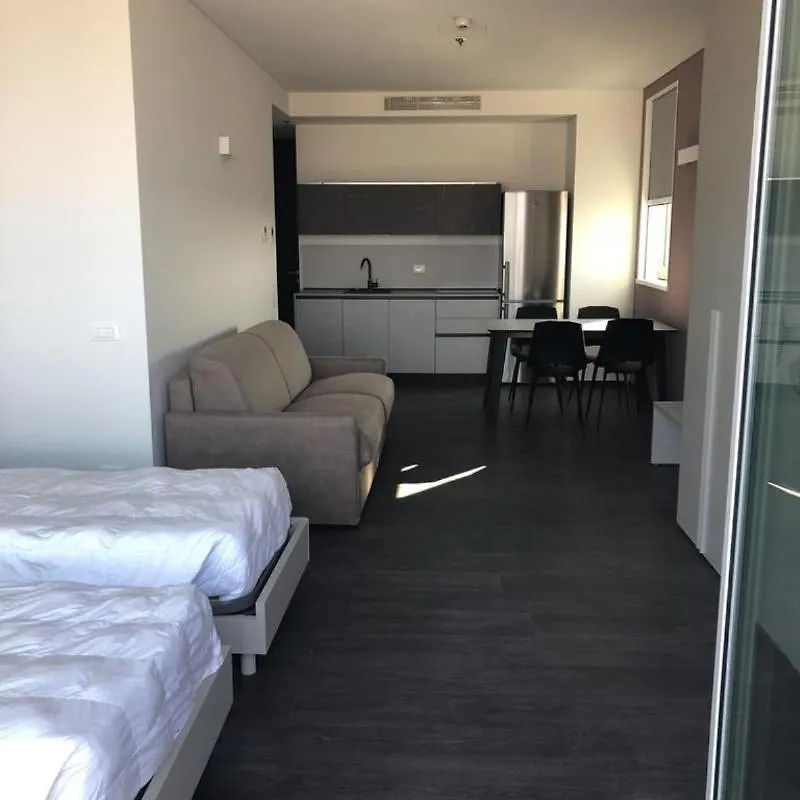 ***** Aparthotel Sky Tower Suite Mestre Italy