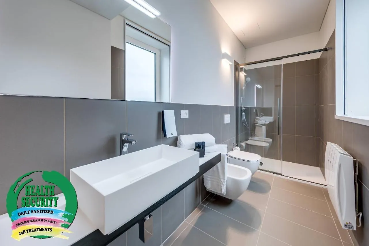 Sky Tower Suite Mestre Aparthotel